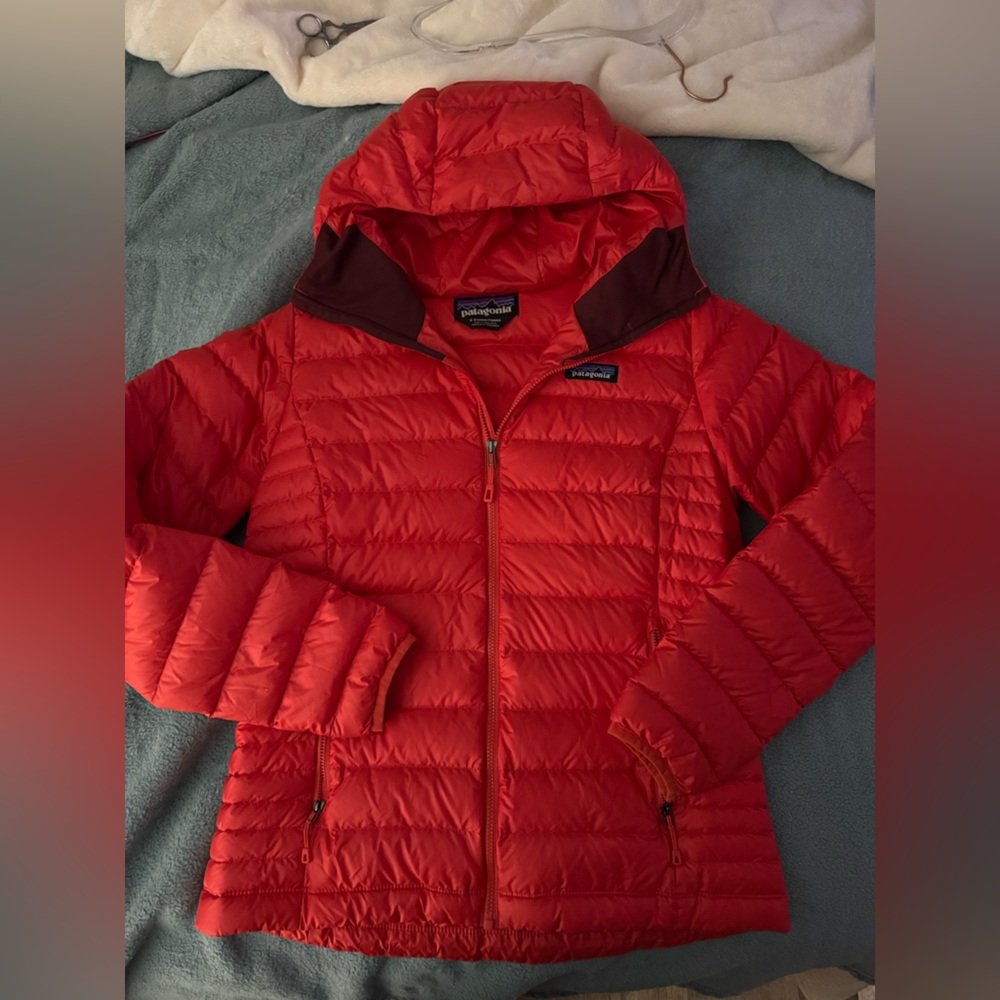 Women’s Patagonia down jacket